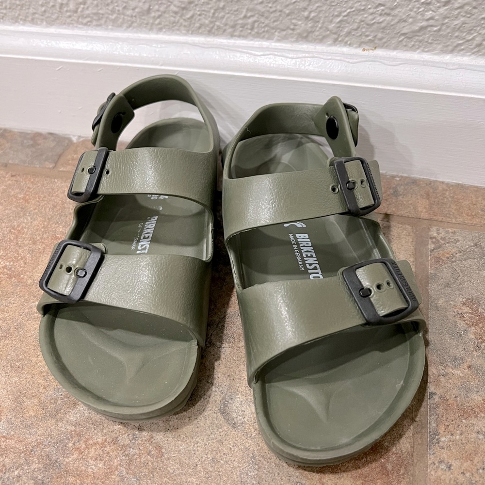 Birkenstock kids size 34